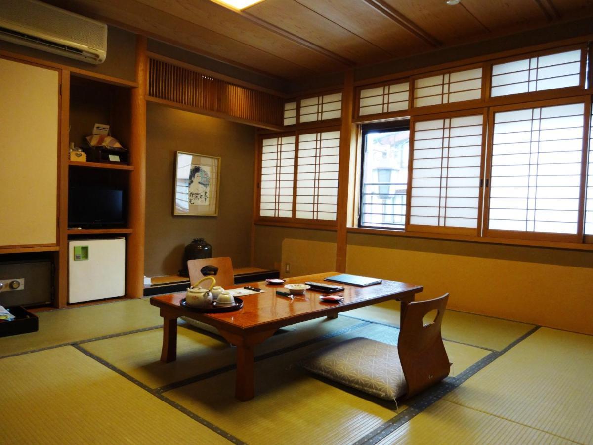 丰冈市 Yamatoya酒店 外观 照片