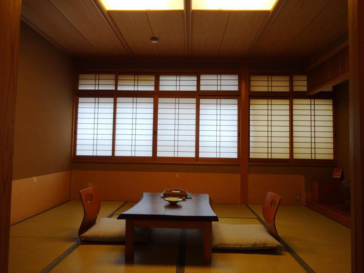 丰冈市 Yamatoya酒店 外观 照片
