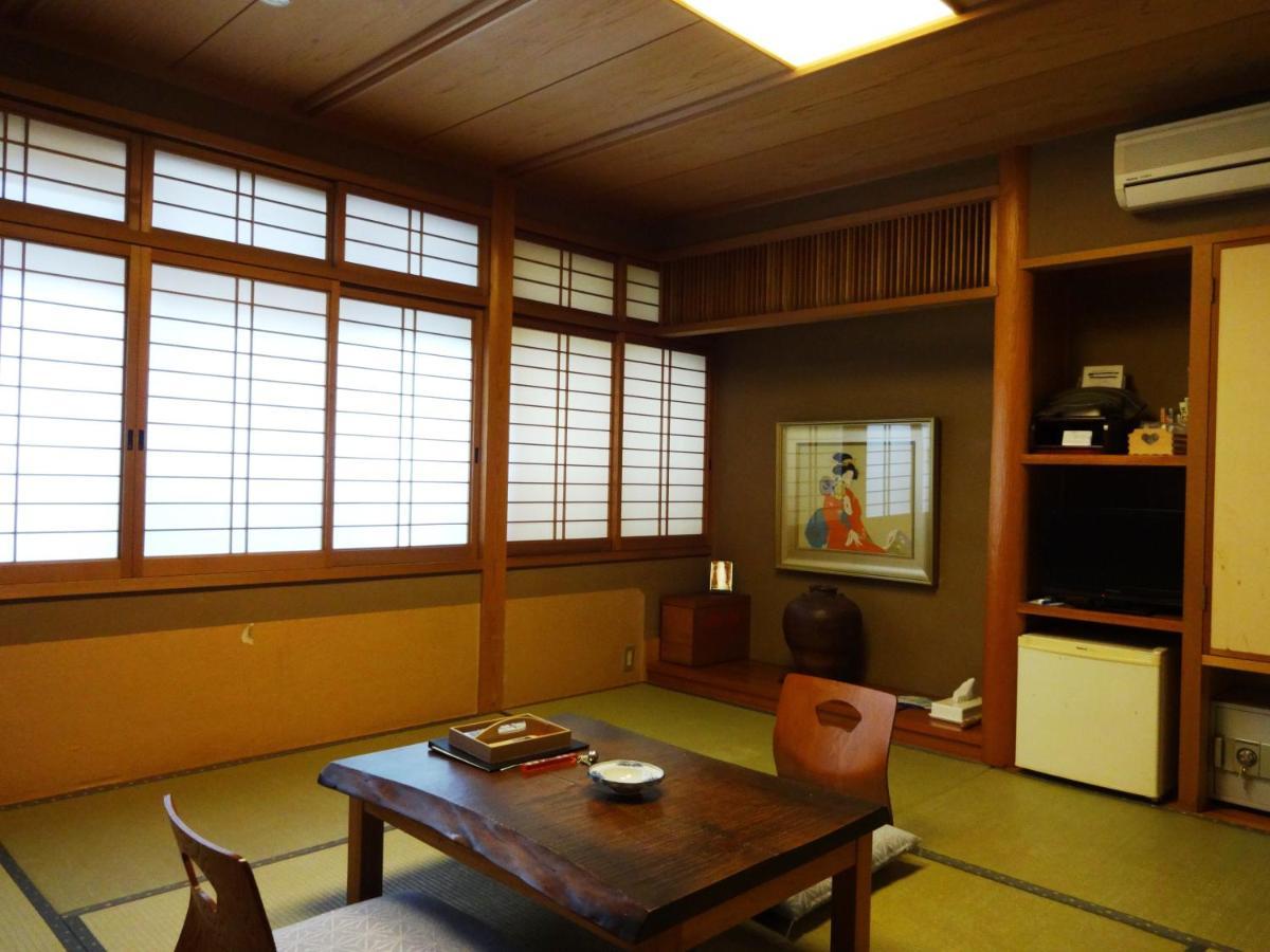 丰冈市 Yamatoya酒店 外观 照片